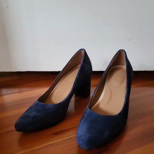 Navy suede pumps